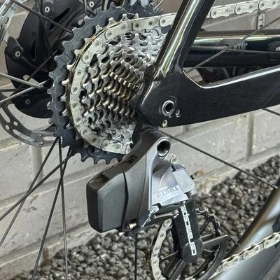 Trek Madone SLR 7 – SRAM Force eTap AXS (56 cm)