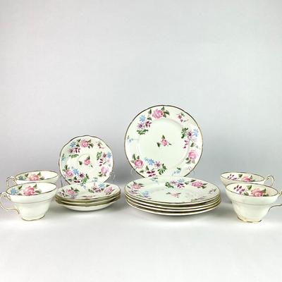 D167 "Elaine" Bone China England Floral Design Set
