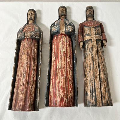 Lot 379 3 wise men figures