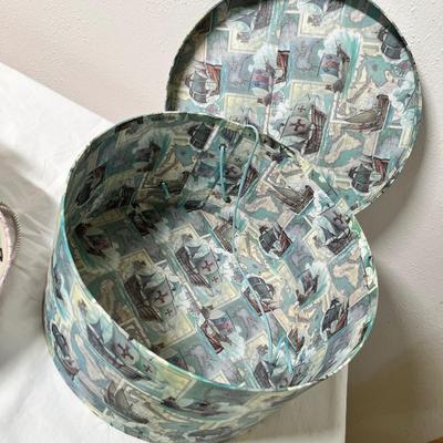Lot 383 Decorative Hat boxes