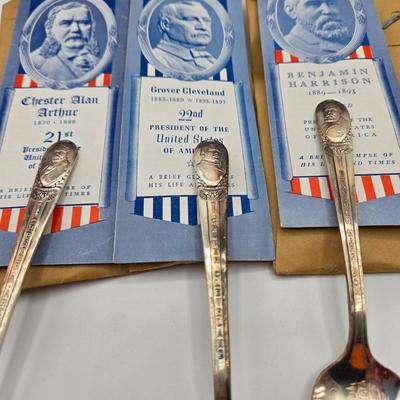 LOT 29: Vintage Wm. Rogers American Presidents Commemorative Silver Plated Spoons