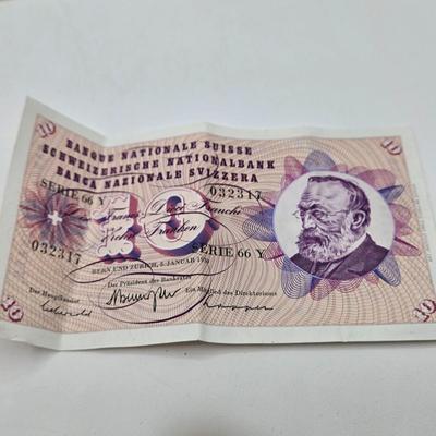 LOT 34: International Currency Collection - Coins and Paper Money Many Different Countries