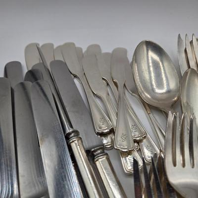 LOT 35: Multiple Pieces of Silver Plated Flat Wear
