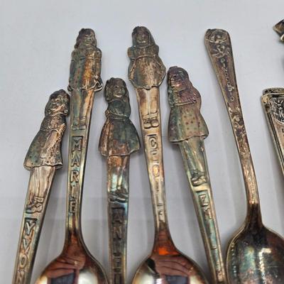 LOT 35: Multiple Pieces of Silver Plated Flat Wear