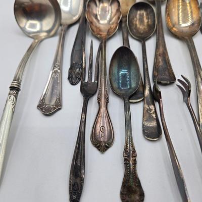 LOT 35: Multiple Pieces of Silver Plated Flat Wear