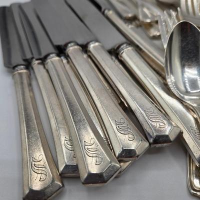 LOT 35: Multiple Pieces of Silver Plated Flat Wear