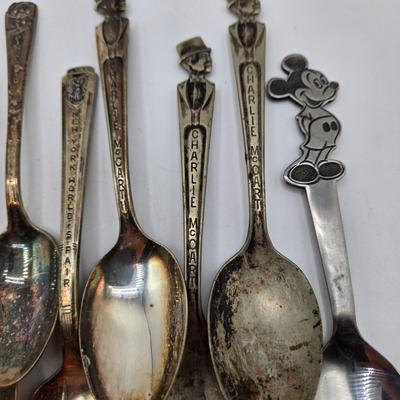 LOT 35: Multiple Pieces of Silver Plated Flat Wear