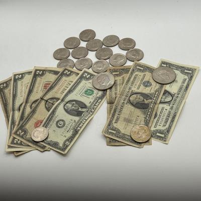 LOT 56: Currency Collection: Susan B. Anthony 1979 Half Dollar, Three 2 Dollar Bills, Silver Certificates and More!
