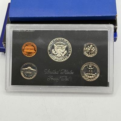 LOT 60: 1968-1974 U.S. Proof Sets