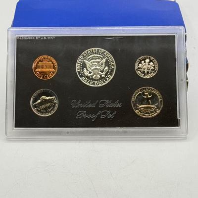 LOT 60: 1968-1974 U.S. Proof Sets