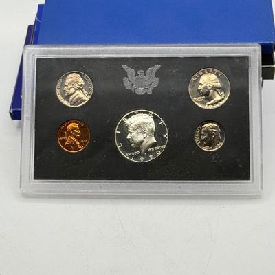 LOT 60: 1968-1974 U.S. Proof Sets