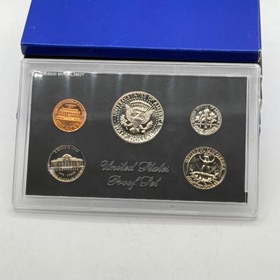 LOT 60: 1968-1974 U.S. Proof Sets