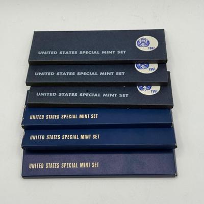 LOT 67: Six U.S. Special Mint Sets (Three 1966 & Three 1967)