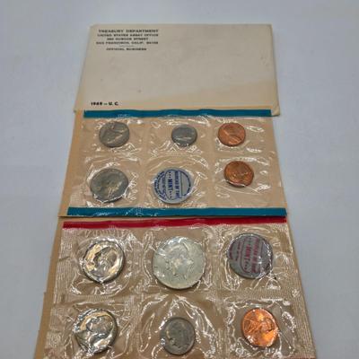 LOT 125: U.S. Mint Uncirculated Coin Sets from 1968, 1969, & 1972 and Special Mint Set from 1965