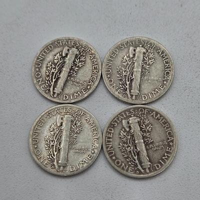 LOT 139: Thirty-Four 90% Silver Mercury Dimes