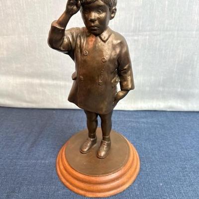 Lot 12 Resin statue, John Kennedy, Junior, saluting