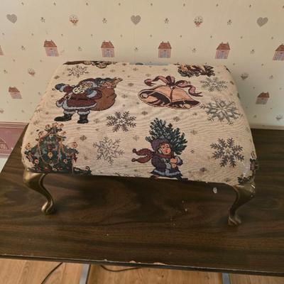 Holiday foot stool
