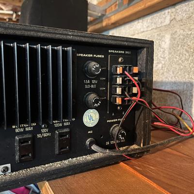 Fisher AM/FM Tuner & Two Phillips Speakers (SRF-MG)