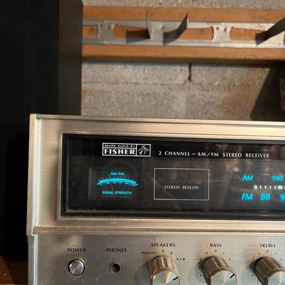 Fisher AM/FM Tuner & Two Phillips Speakers (SRF-MG)