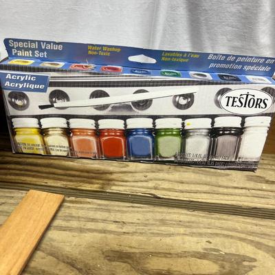 Glue Guns & Art Supplies (SRF-MG)