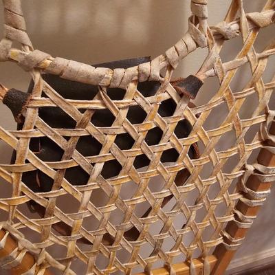 Pair of Kabir Kouba Snowshoes (FE-JS)