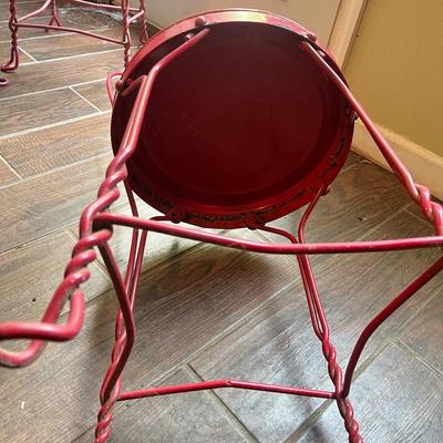 Live Edge Table With Four Iron Based Chairs C-MG)