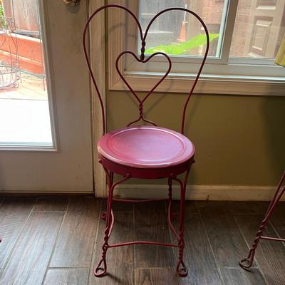 Live Edge Table With Four Iron Based Chairs C-MG)