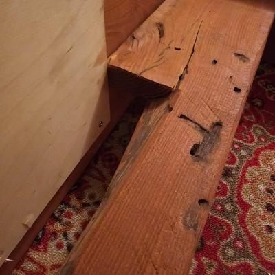 Rustic Wood Bench (FE-JS)