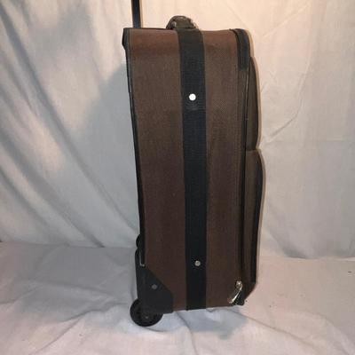 Three Dockers Rolling & Nesting Suitcases (C-MG)