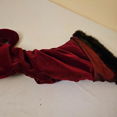 Christmas Linens, Tablecloths & More (GB1-JS)