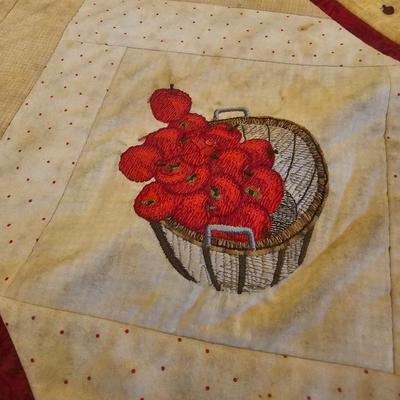 Christmas Linens, Tablecloths & More (GB1-JS)