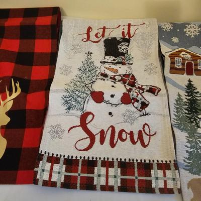 Christmas Linens, Tablecloths & More (GB1-JS)