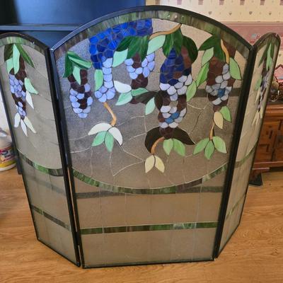 Stained glass fireplace screen
