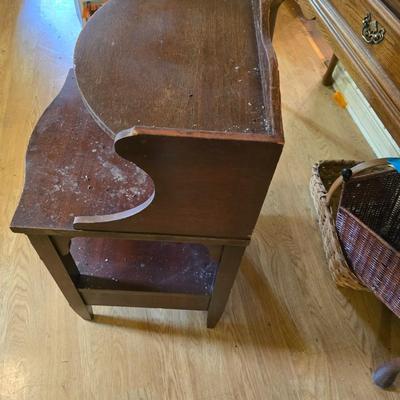 Night stand