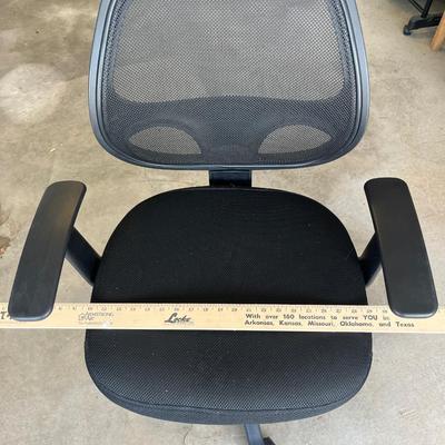 Sale Photo Thumbnail #107: Black office chair - see pics for size
