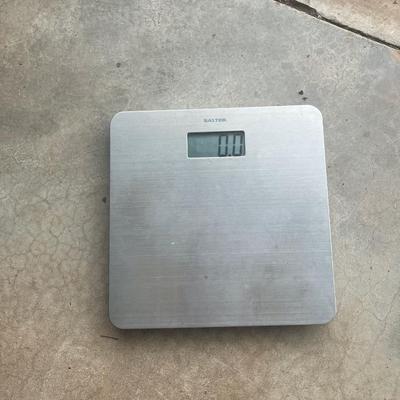 Sale Photo Thumbnail #157: Digital scale - works
