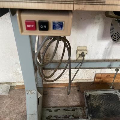 JUKE DDL=555 INDUSTRIAL SEWING MACHINE