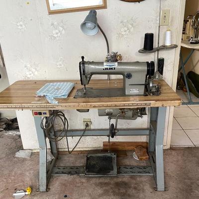 JUKE DDL=555 INDUSTRIAL SEWING MACHINE