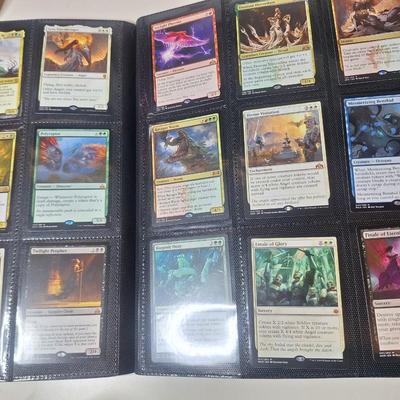 Sale Photo Thumbnail #625: the binder on the left has several cards in it, the one on the right doesn't have any.  See photos