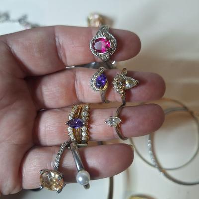Sale Photo Thumbnail #724: jewelry bundle, all costume