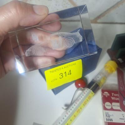 Sale Photo Thumbnail #733: there must be something here you need