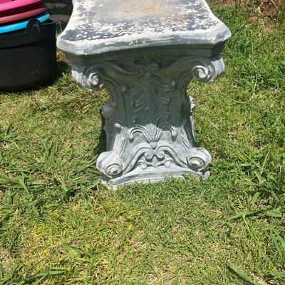 Sale Photo Thumbnail #247: Silvery white heavy pedestal stand - see pics for size