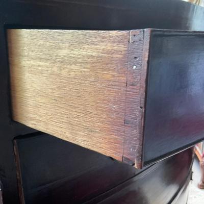 C211 Antique Hepplewhite Bow Front Four Drawer Dresser