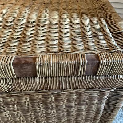C217 Wicker Chest