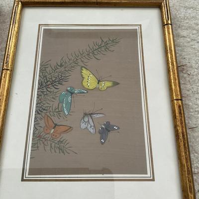 A235 Pair of Oriential Paintings On Silk