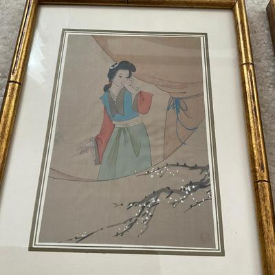 A235 Pair of Oriential Paintings On Silk