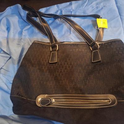 Sale Photo Thumbnail #804: Tommy Hilfiger handbag