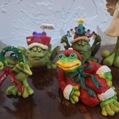 Sale Photo Thumbnail #822: Cute little  frog figurines for Christmas