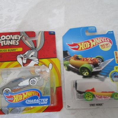 Sale Photo Thumbnail #209: Bugs Bunny car and Hot Dog car