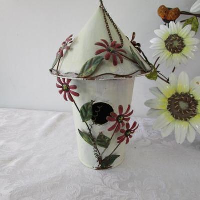 Sale Photo Thumbnail #442: Wreath is 15-1/2" across, birdhouse is 10" tall See pictures